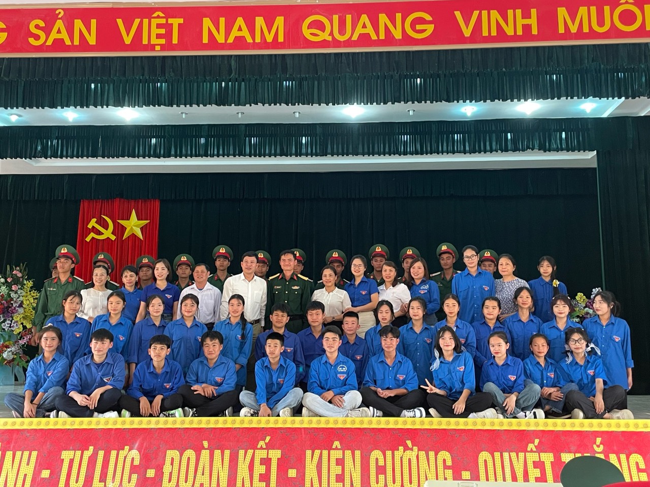 TÍCH CỰC TRONG TUYÊN TRUYỀN VÀ THỰC HIỆN CHƯƠNG TRÌNH GDPT 2018